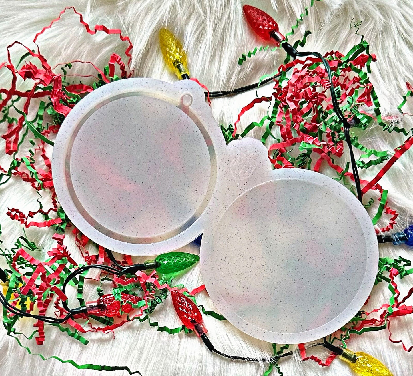 Christmas Ornament Shaker 4" All In One Mold