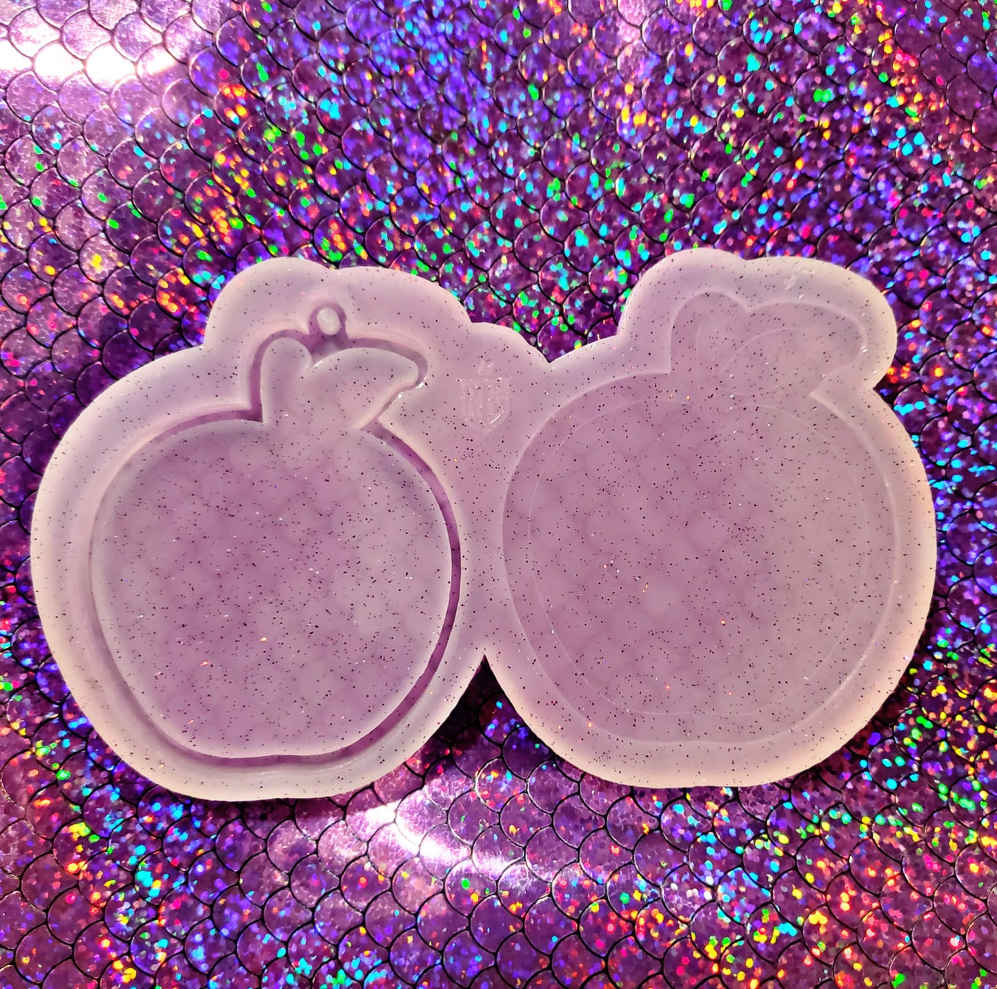 Apple Ornament Shaker All In One Mold