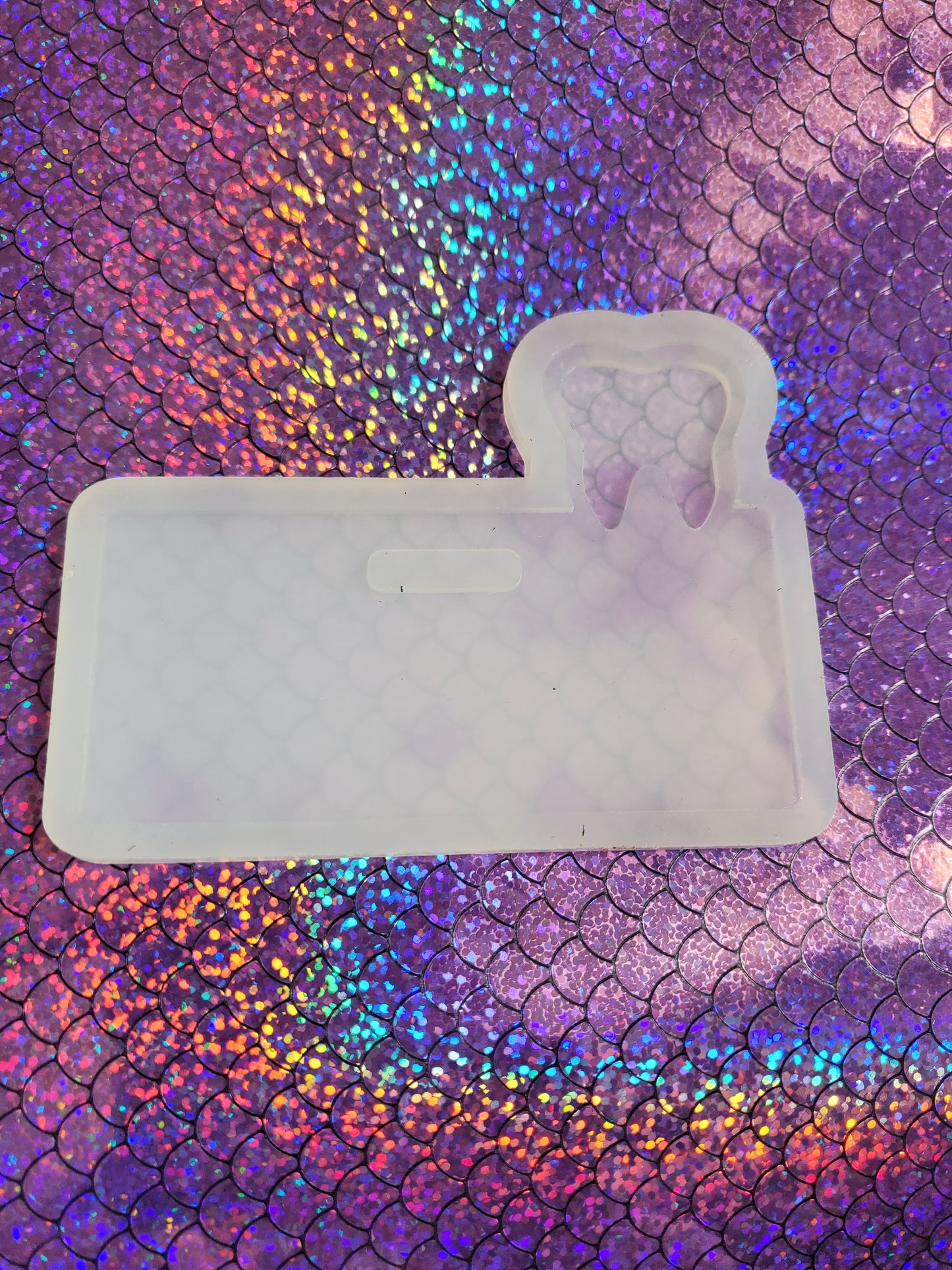 3D tooth Badge Buddy With Tooth Topper mold
