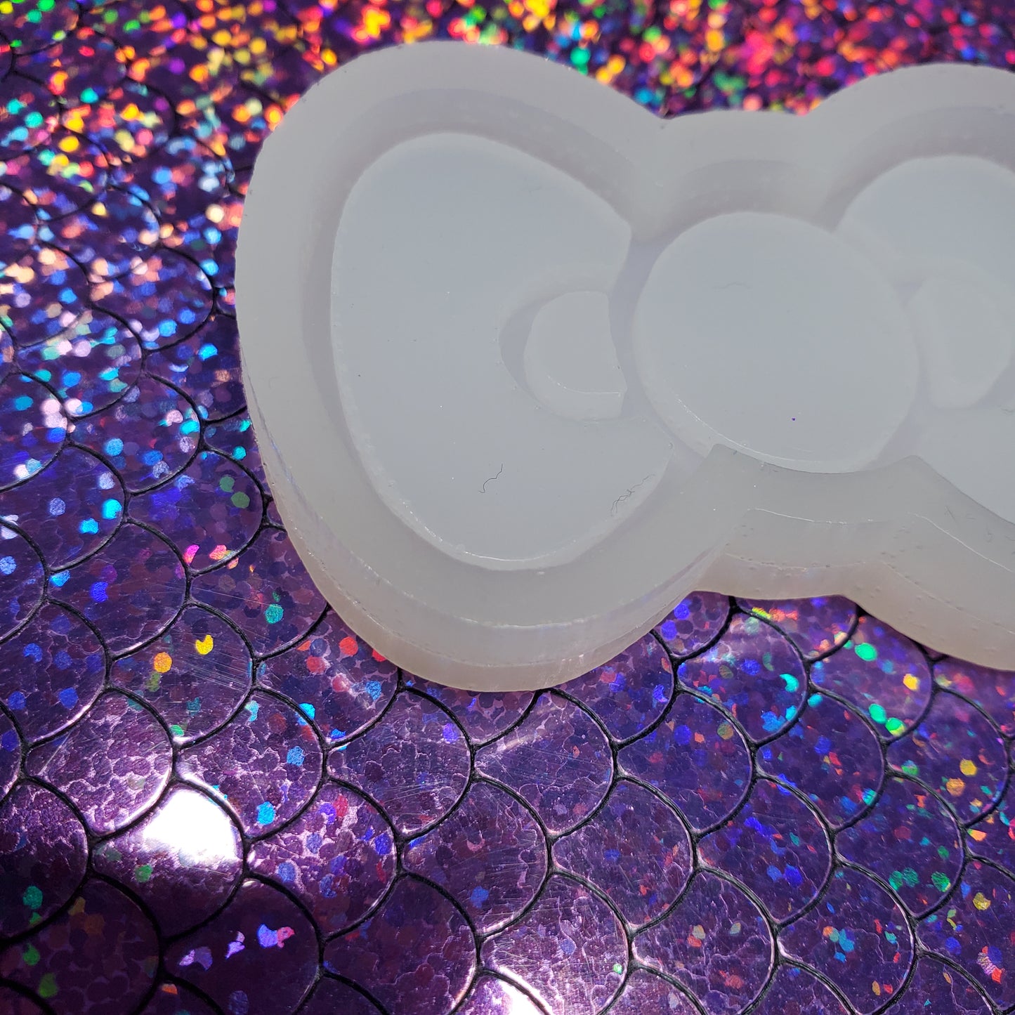 Hello Kitty Bow Badge Reel Mold