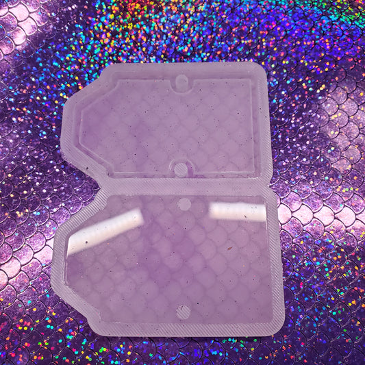 Crayon Shaker Badge Mold