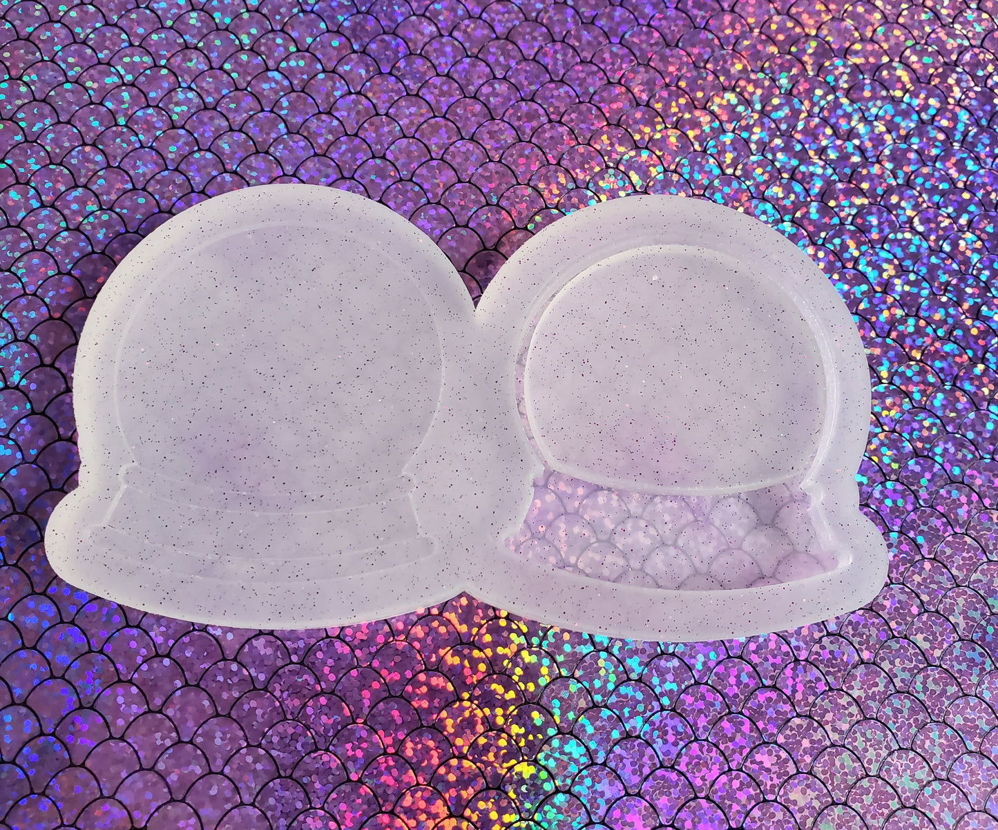 Snowglobe Shaker Mold 2"