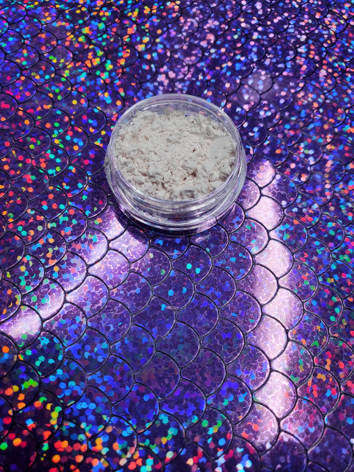 Ghostn' (uv mica)