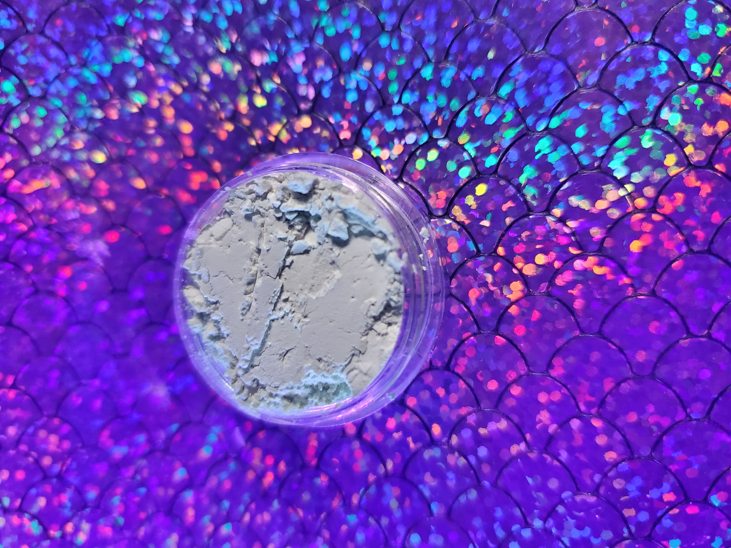 Ghostn' (uv mica)