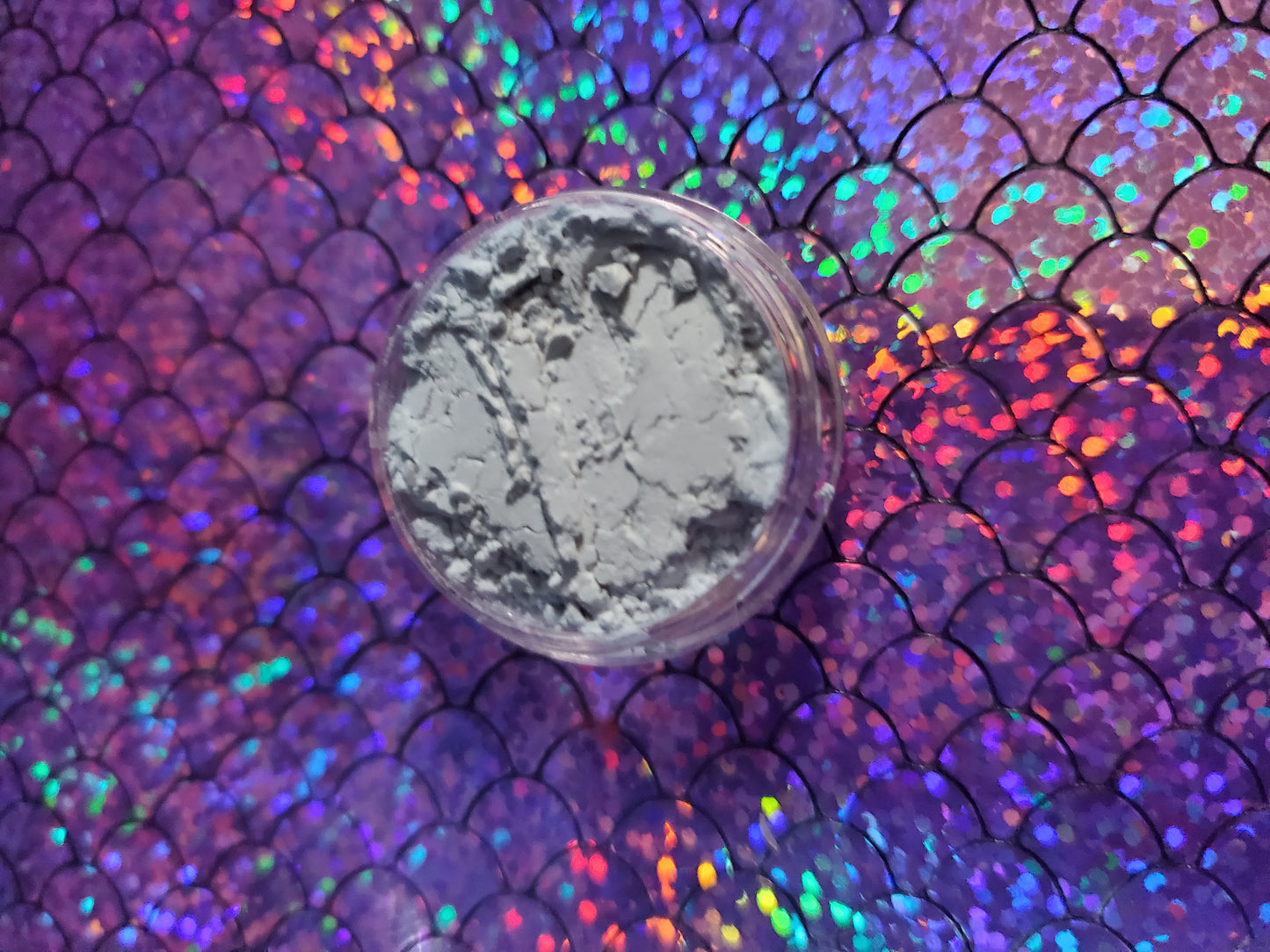 Ghostn' (uv mica)